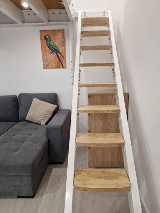 Seco Calle, Precisos Loft Super Equipado Cerca De Metro Pacifico Madrid Luaran gambar